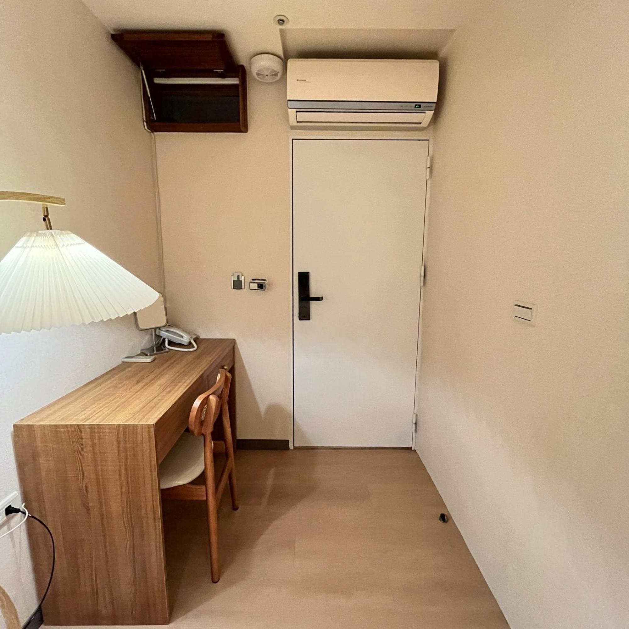 Cat Tail Pocket Inn Taipei Exterior photo