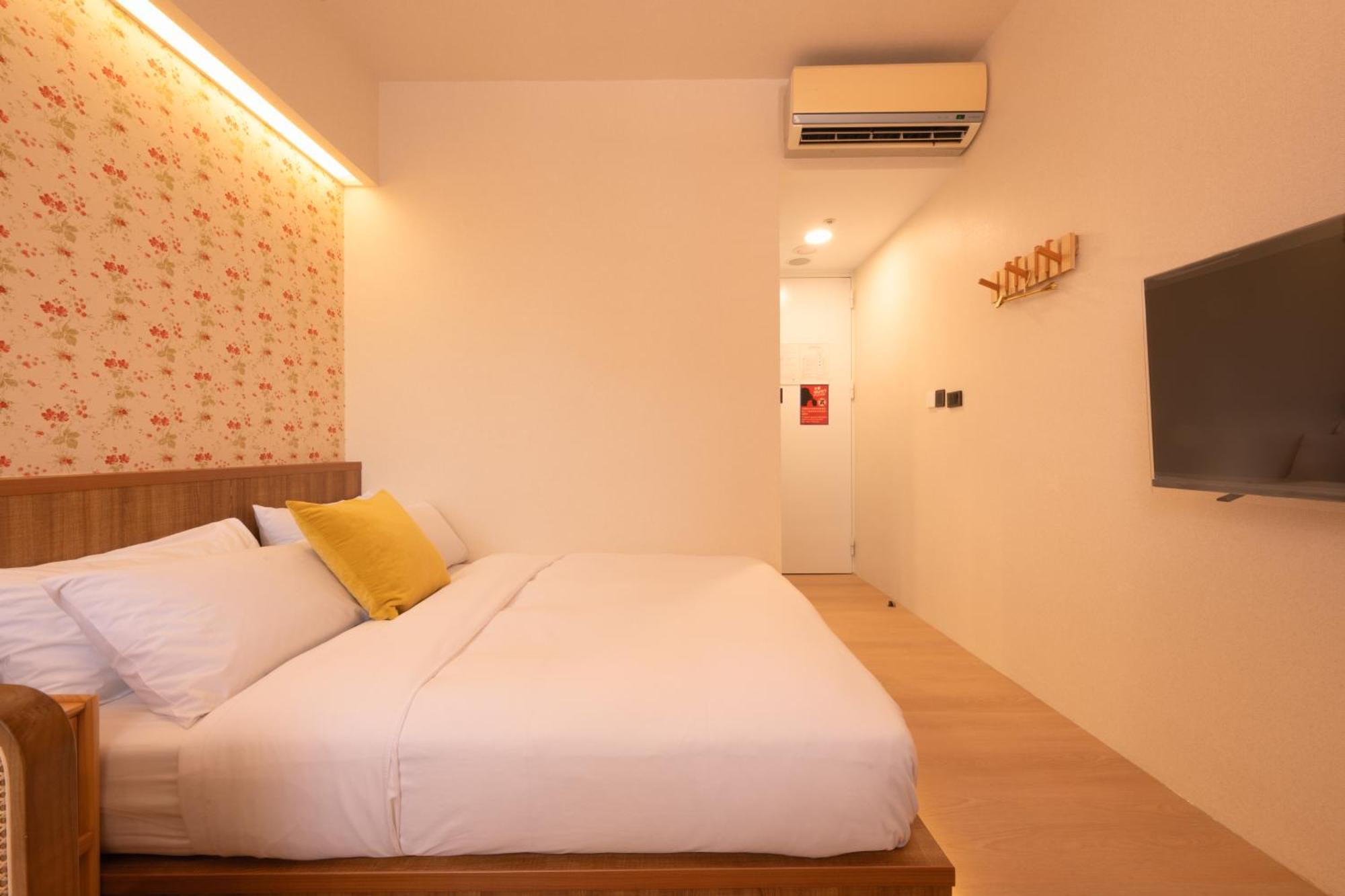 Cat Tail Pocket Inn Taipei Exterior photo