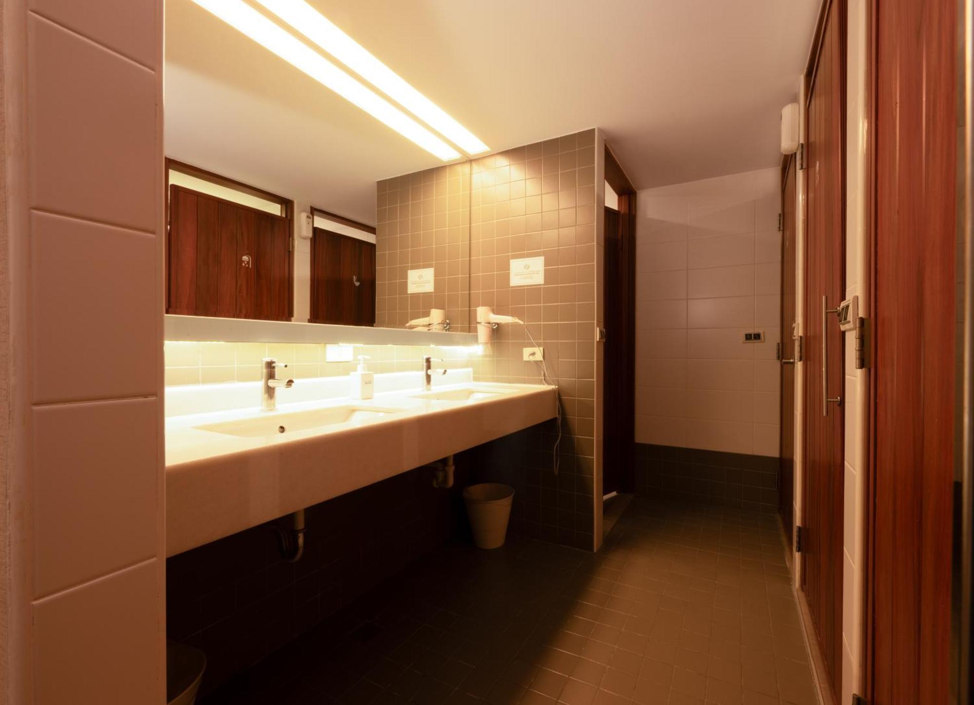Cat Tail Pocket Inn Taipei Exterior photo