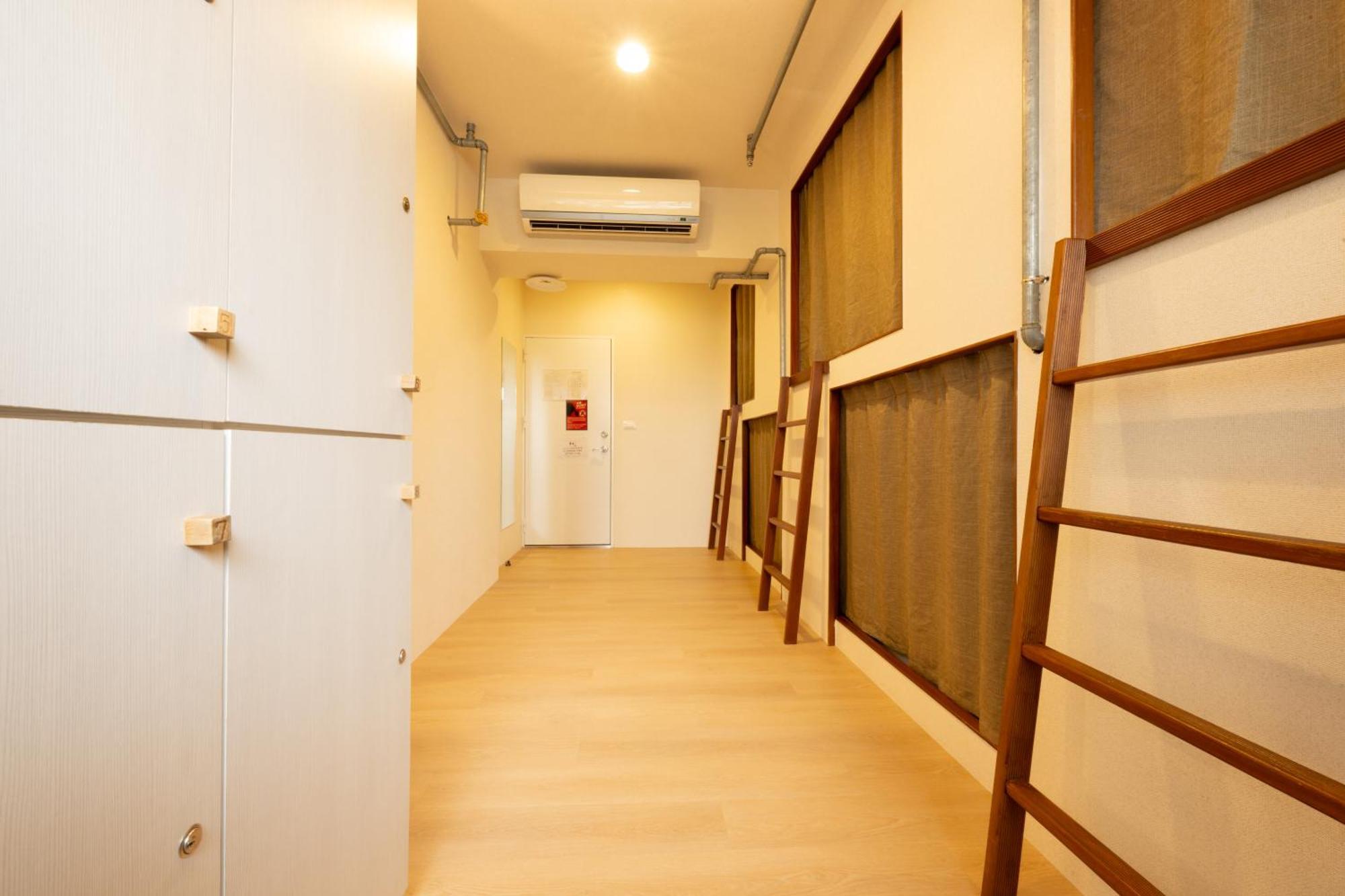 Cat Tail Pocket Inn Taipei Exterior photo